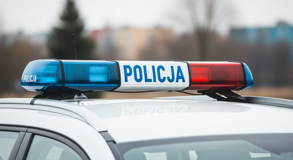 Mężczyzna zatrzymany za atak na policjantów po wypadku drogowym